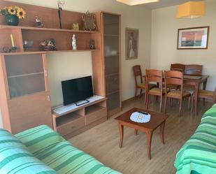 Sala d'estar de Pis de lloguer en Puertollano amb Aire condicionat, Calefacció i Moblat