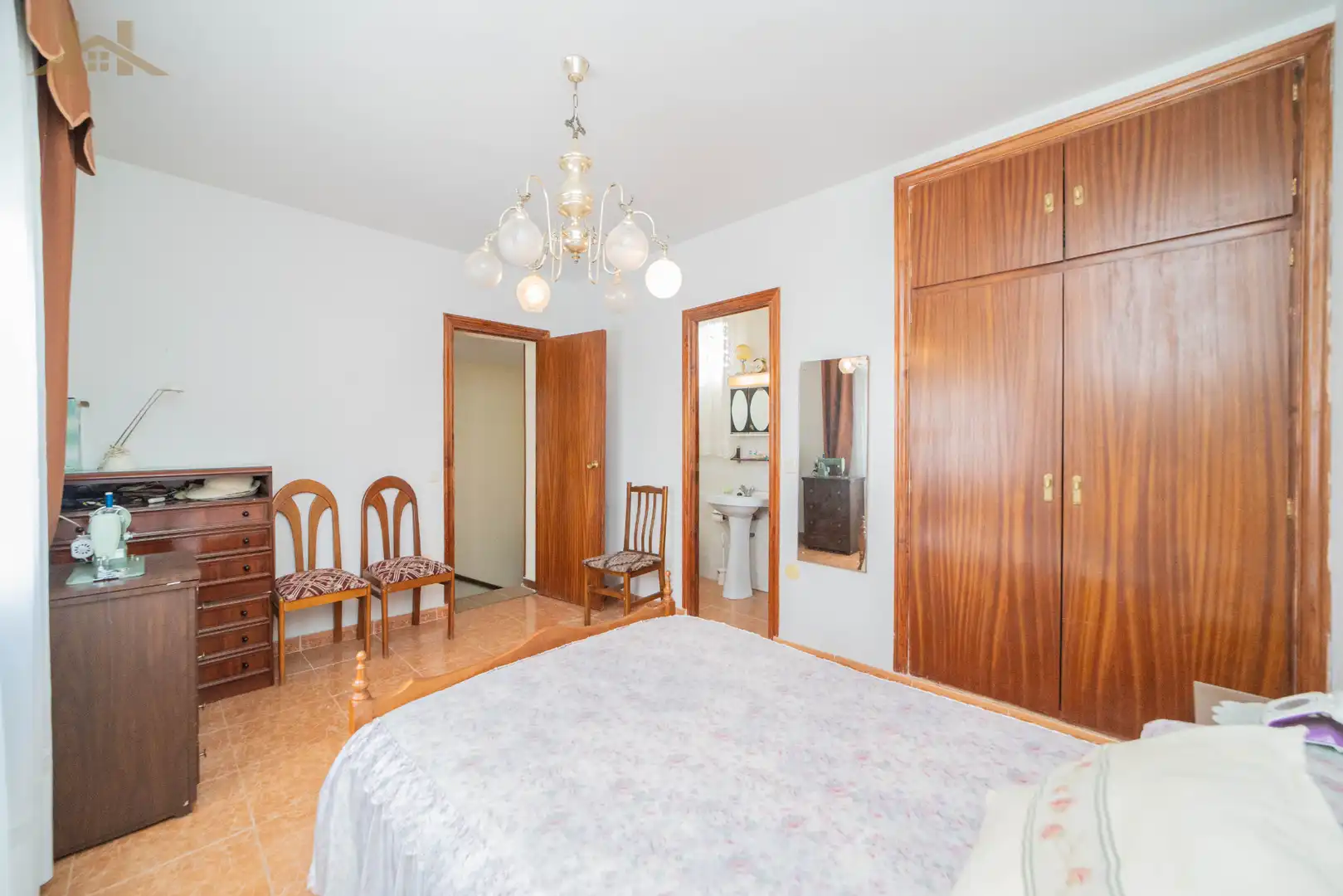 Dormitori de Casa adosada en venda en Santa Cruz del Retamar amb Calefacció, Jardí privat i Terrassa