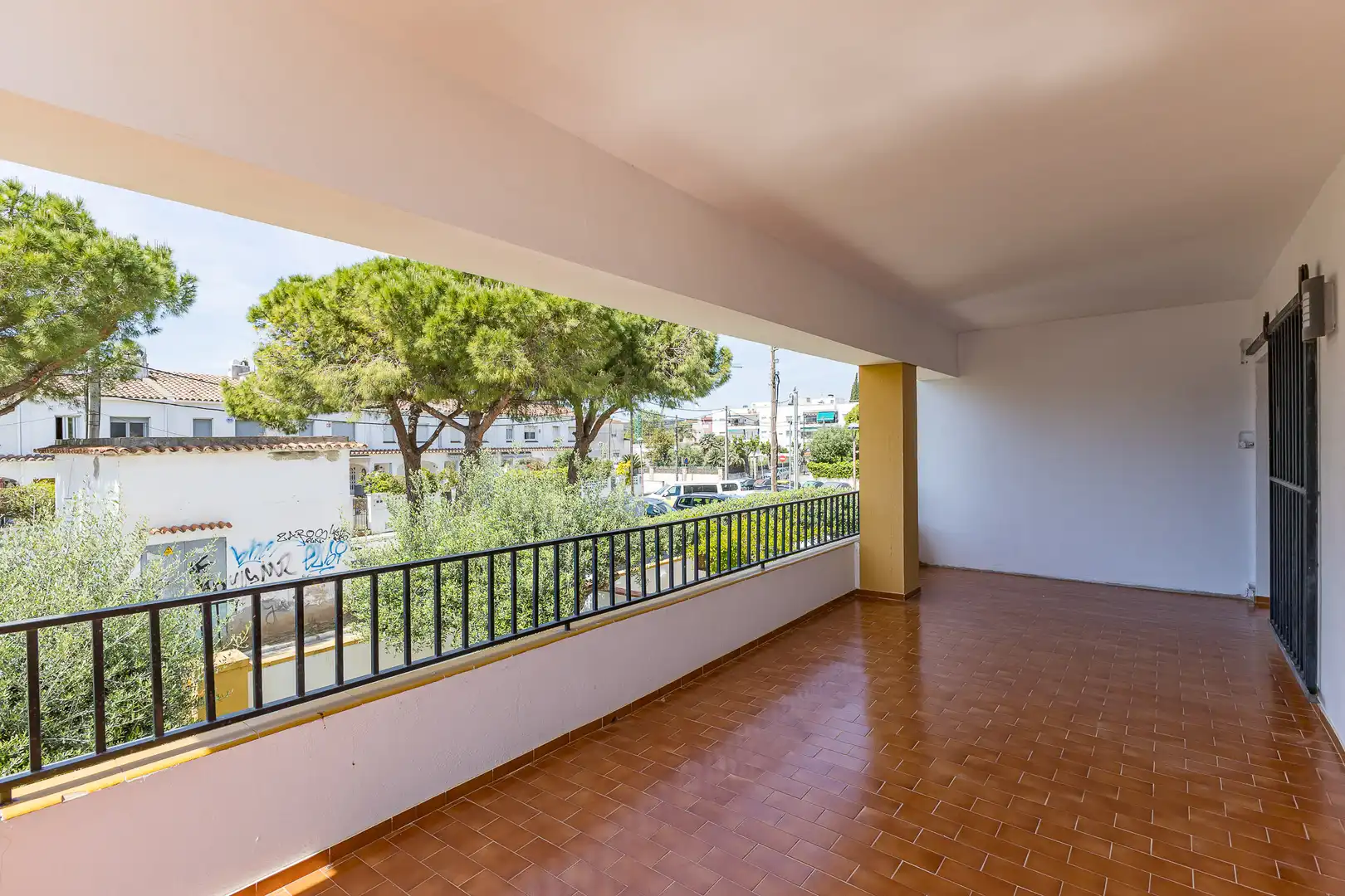 Terrassa de Casa adosada en venda en Cubelles amb Aire condicionat, Calefacció i Jardí privat