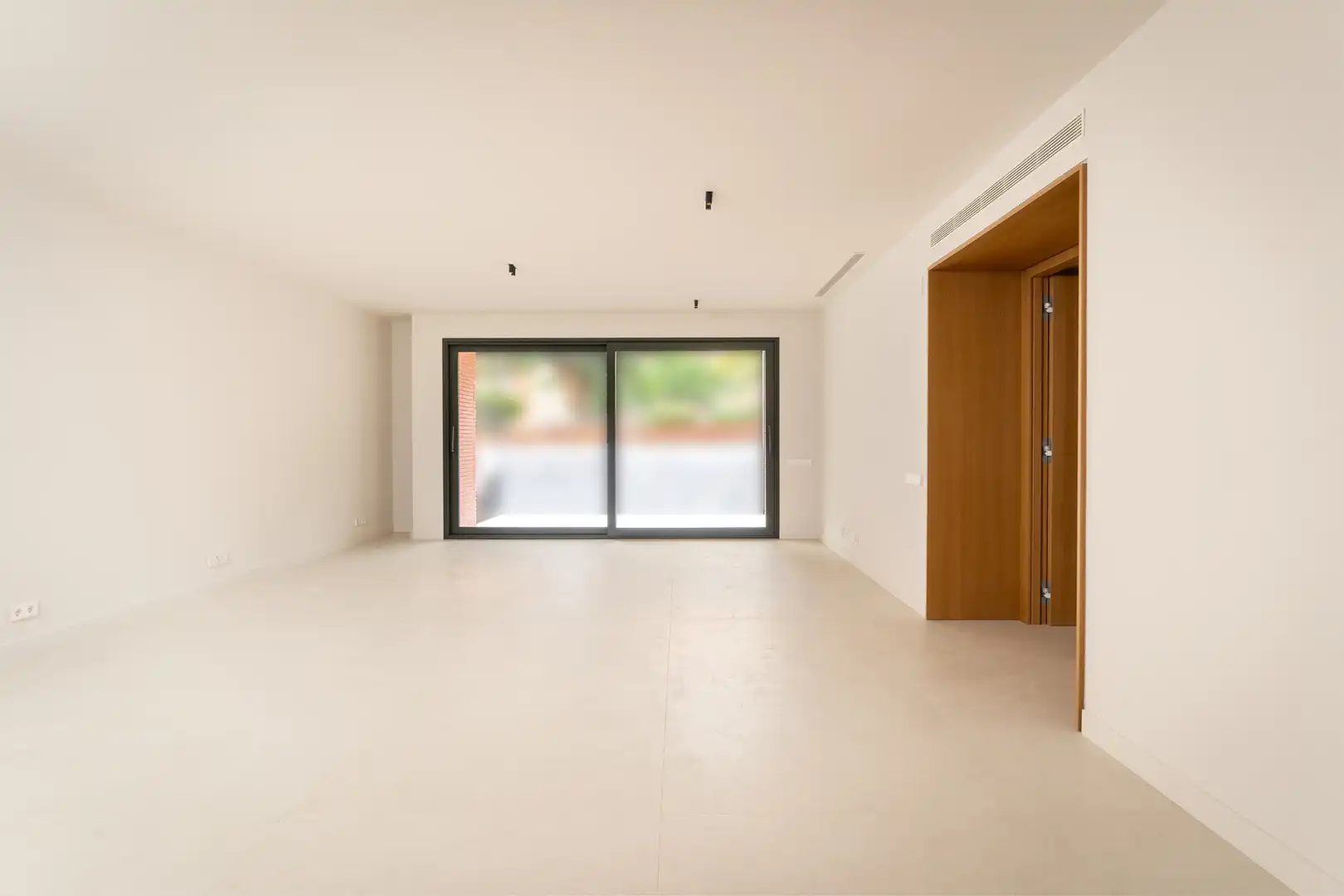 Piso con ascensor en venta en Carrer de Santaló 143