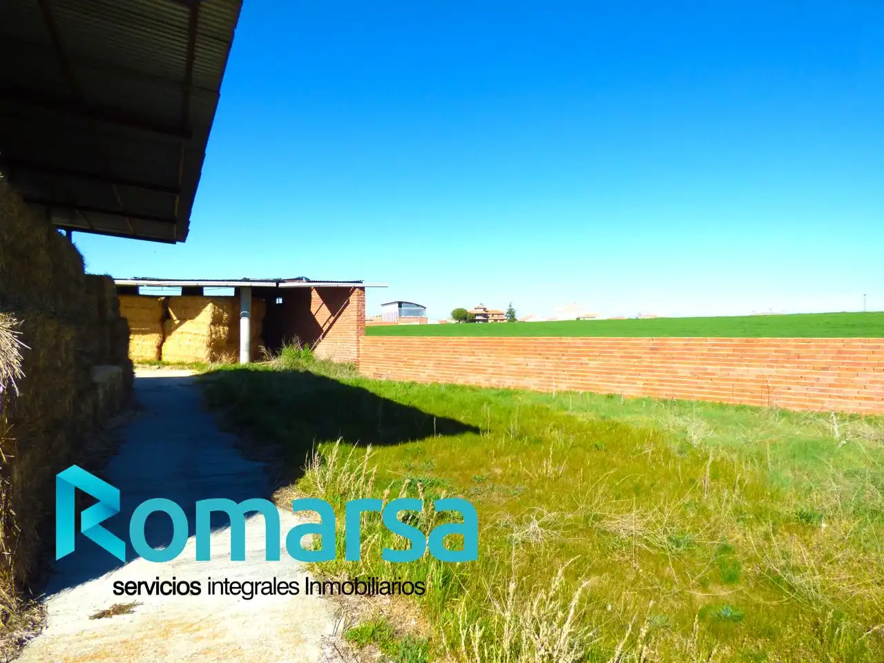 Industrial buildings for sale in Crespos, Ávila