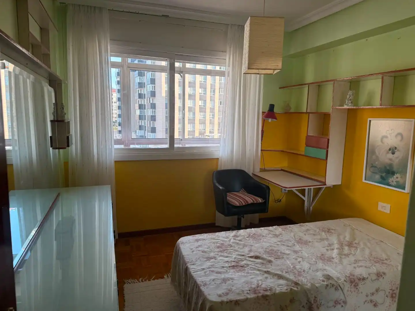 Habitación de Piso en venta en Vigo  con Terraza y Balcón