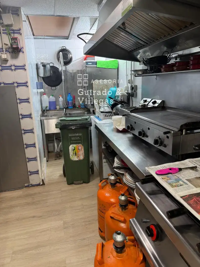 Business premises for transfer in Calle Sant Cristòfol, imagen 17