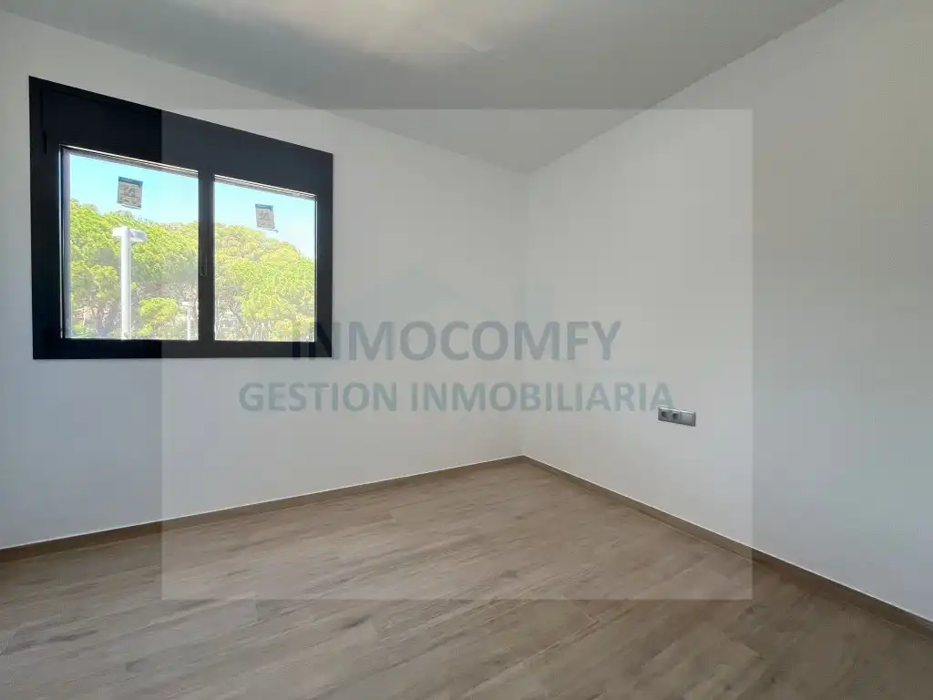 Piso con ascensor en venta en Calle De La Torre Mora 33, imagen 10