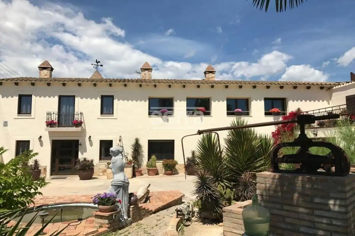 Finca rústica en venta en Vilobí del Penedès