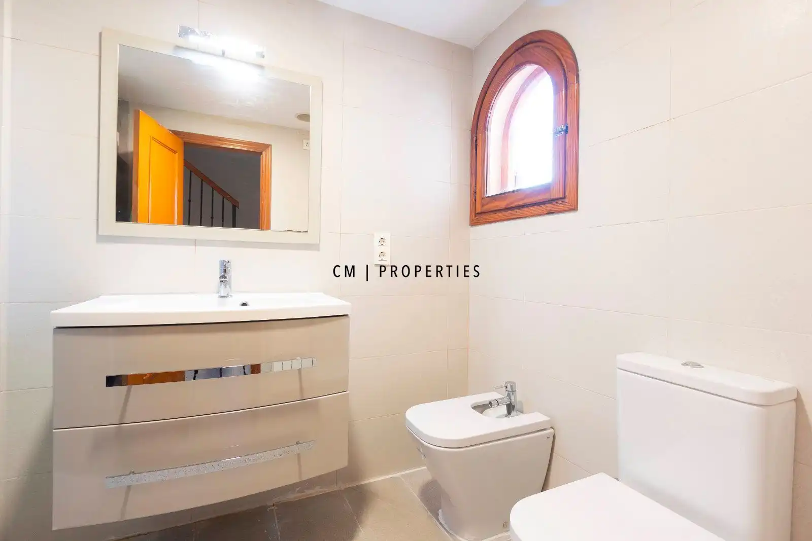 Casa adosada en venta en La Cañada