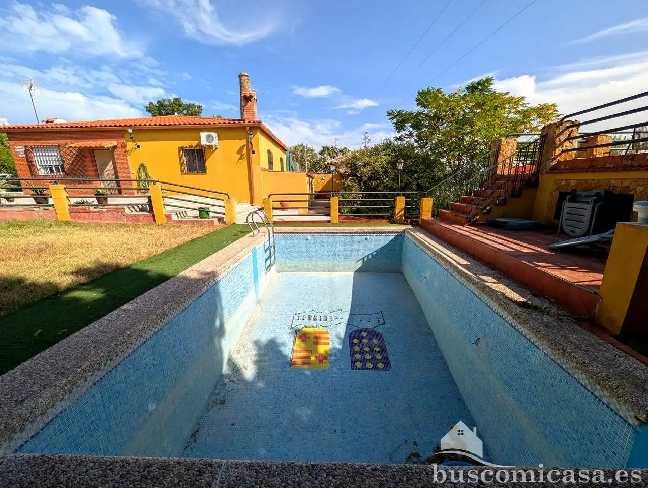 Piscina de Finca rústica en venda en Linares amb Aire condicionat, Jardí privat i Terrassa