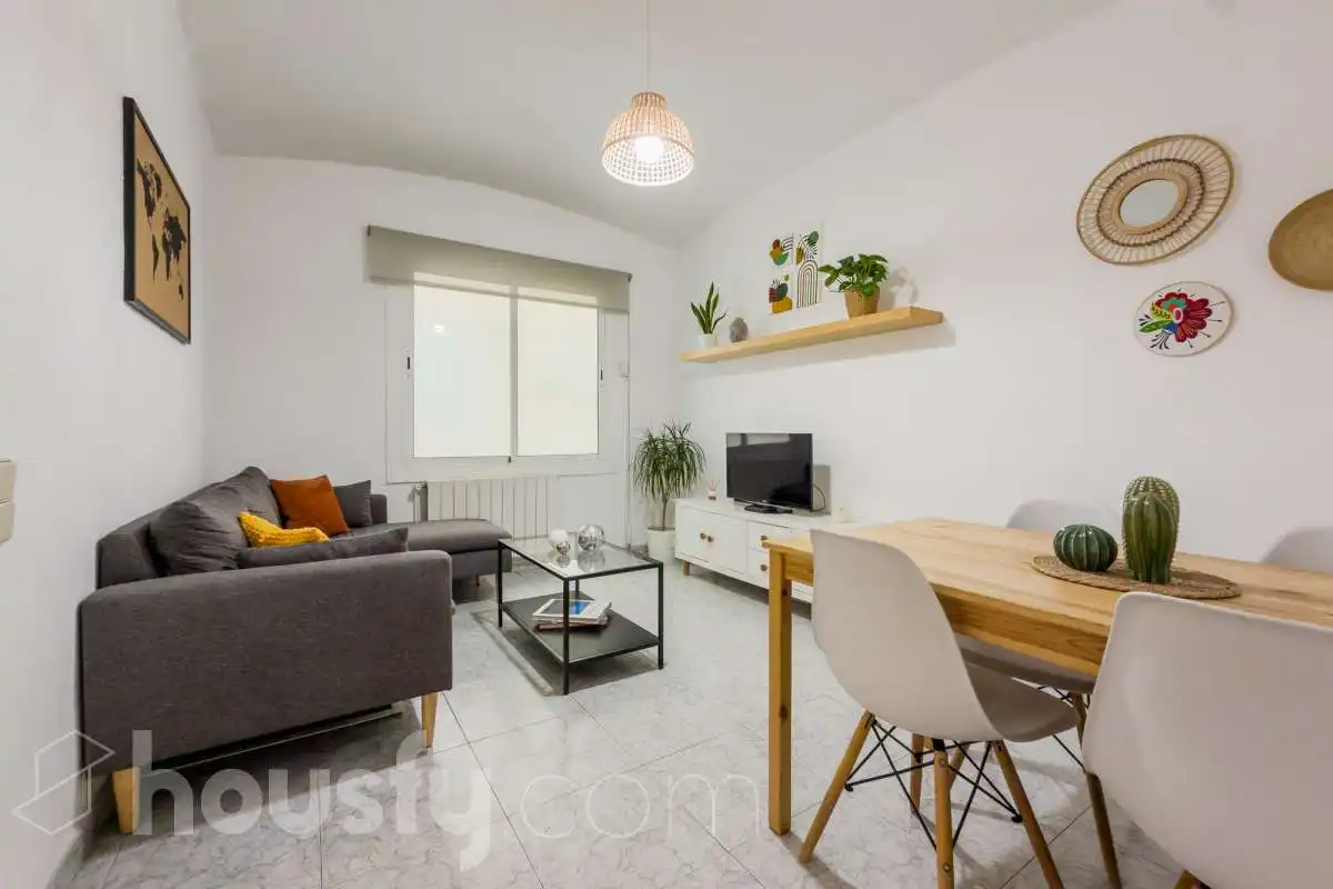 Living room of Ground floor for sale in Barcelona  with Air Conditioner, Heating and Furnished