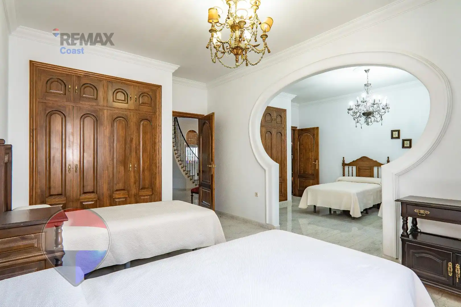 Houses for sale in Cuevas Bajas  with Heating, Private garden and Swimming Pool