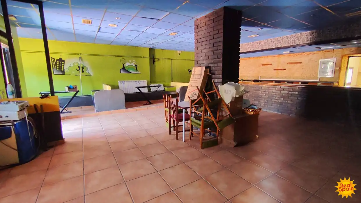 Local en venta en María con Terraza