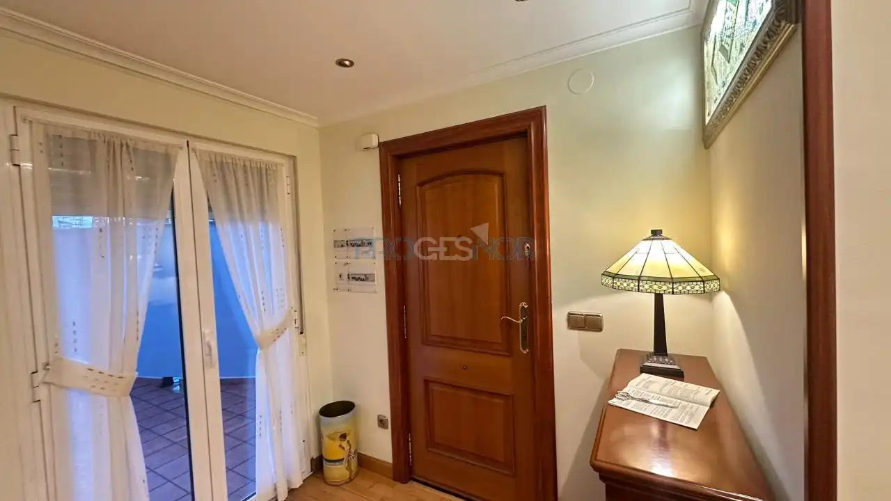 Piso en venta en León Capital  con Calefacción, Terraza y Amueblado