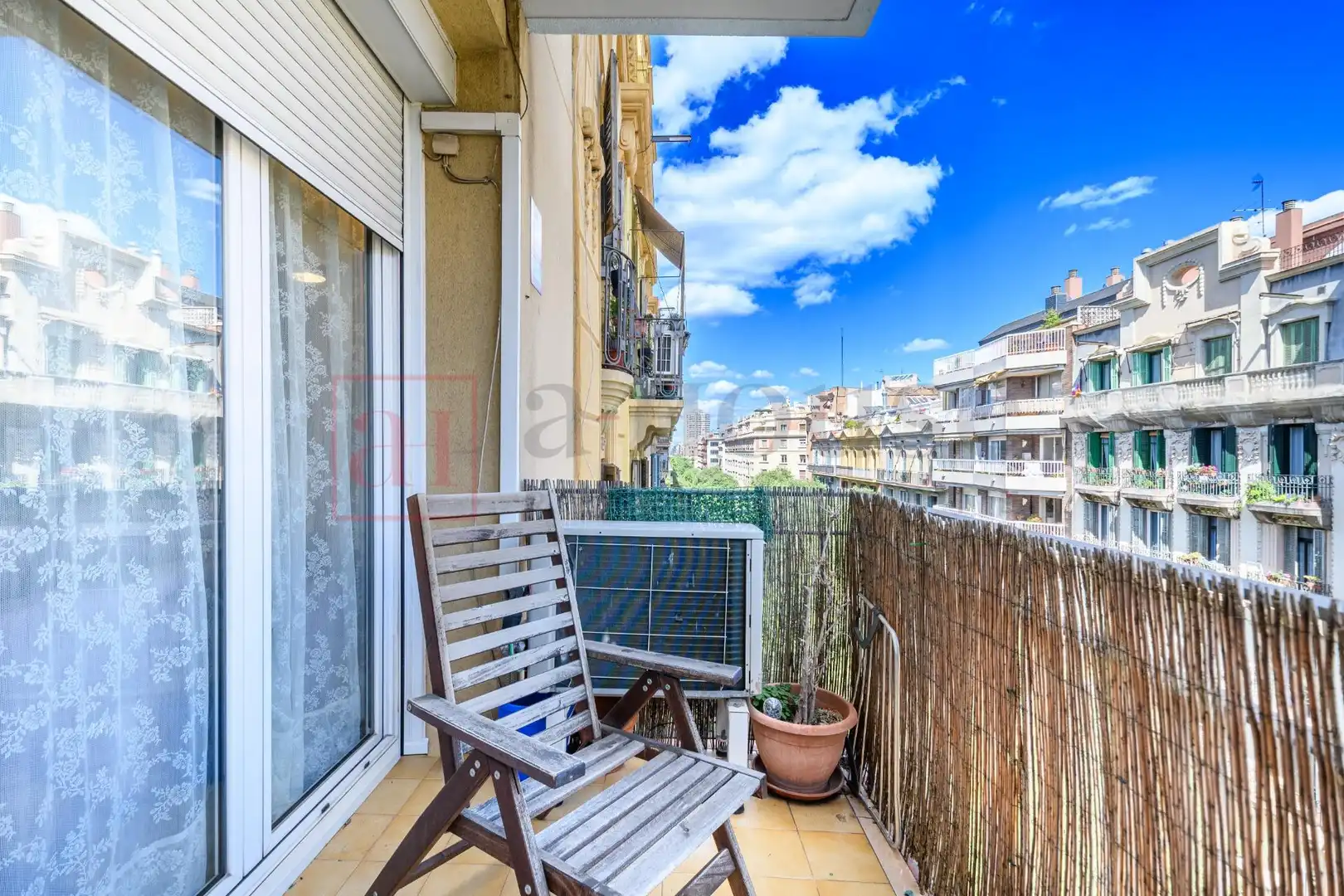 Terrasse von Wohnung zum Verkauf in Barcelona mit Klimaanlage, Heizung und Terrasse