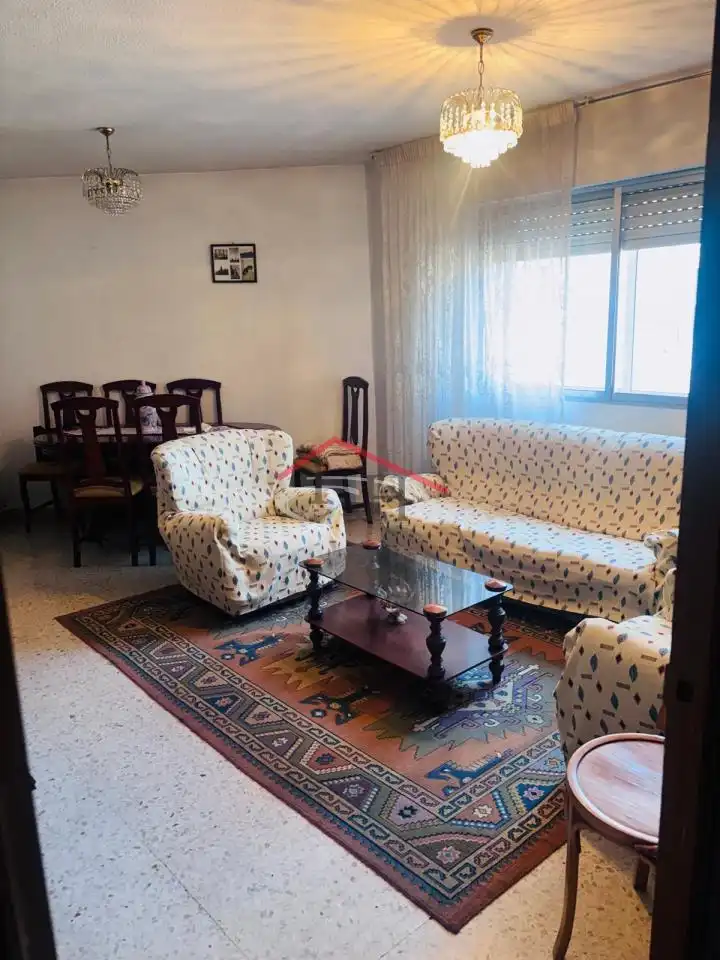 Sala d'estar de Pis en venda en León Capital  amb Calefacció, Traster i Moblat
