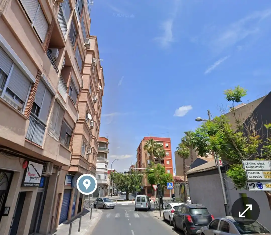 Apartament amb ascensor en venda a Zona Calle Valencia