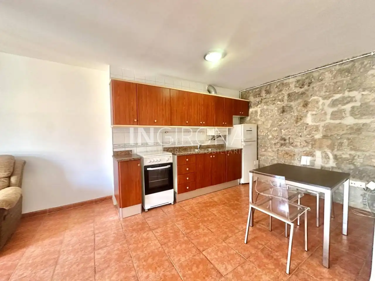 Cocina de Piso de alquiler en Girona con Calefacción, Amueblado y Balcón