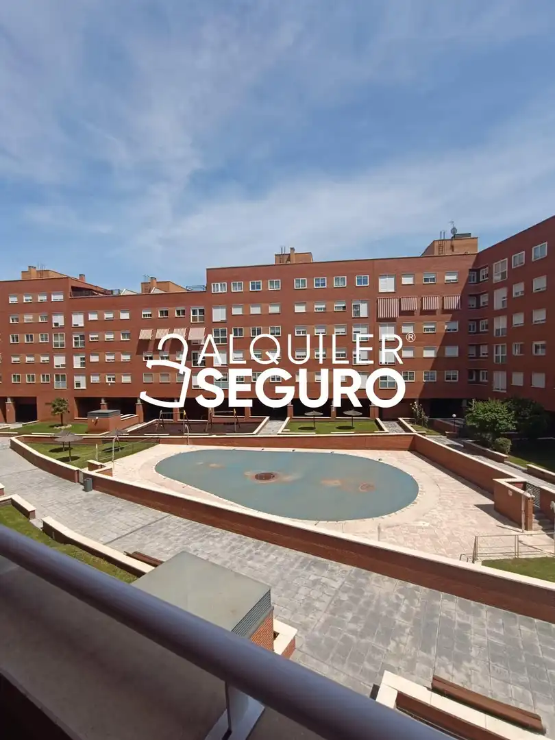 Vista exterior de Piso de alquiler en Getafe con Aire acondicionado, Calefacción y Terraza