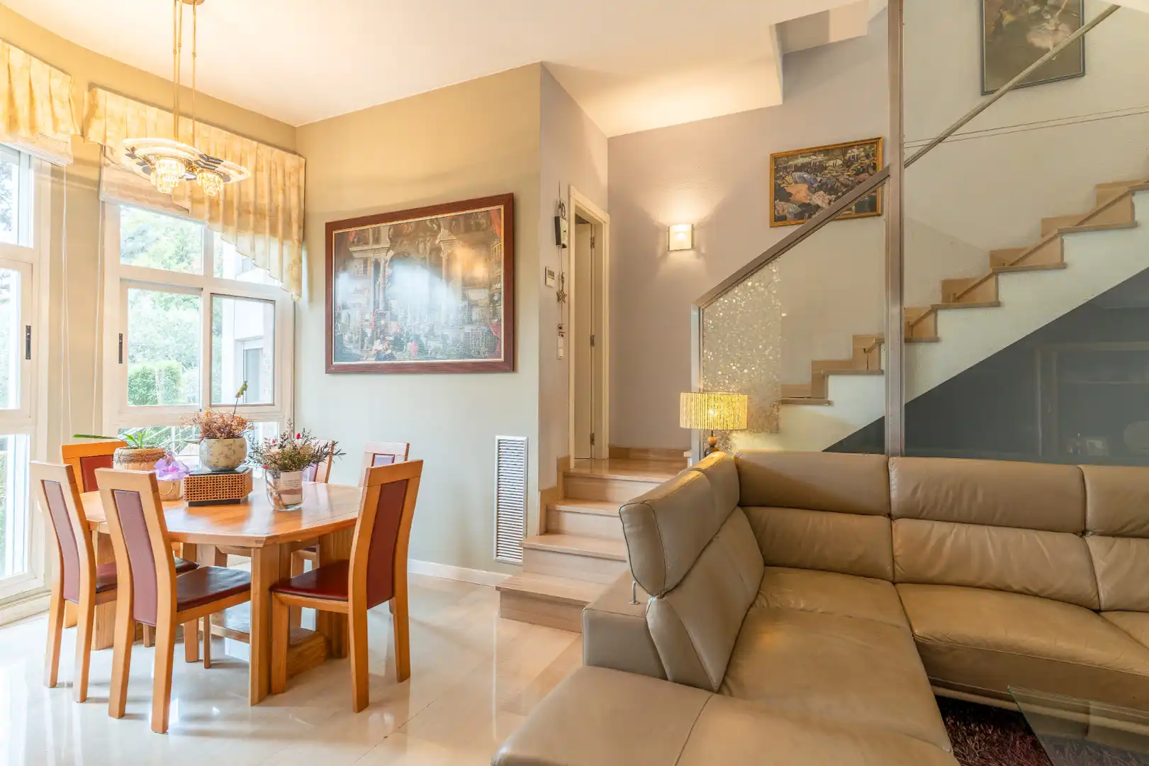 Maison mitoyenne avec balcon à vendre à Miralbueno, imagen 4