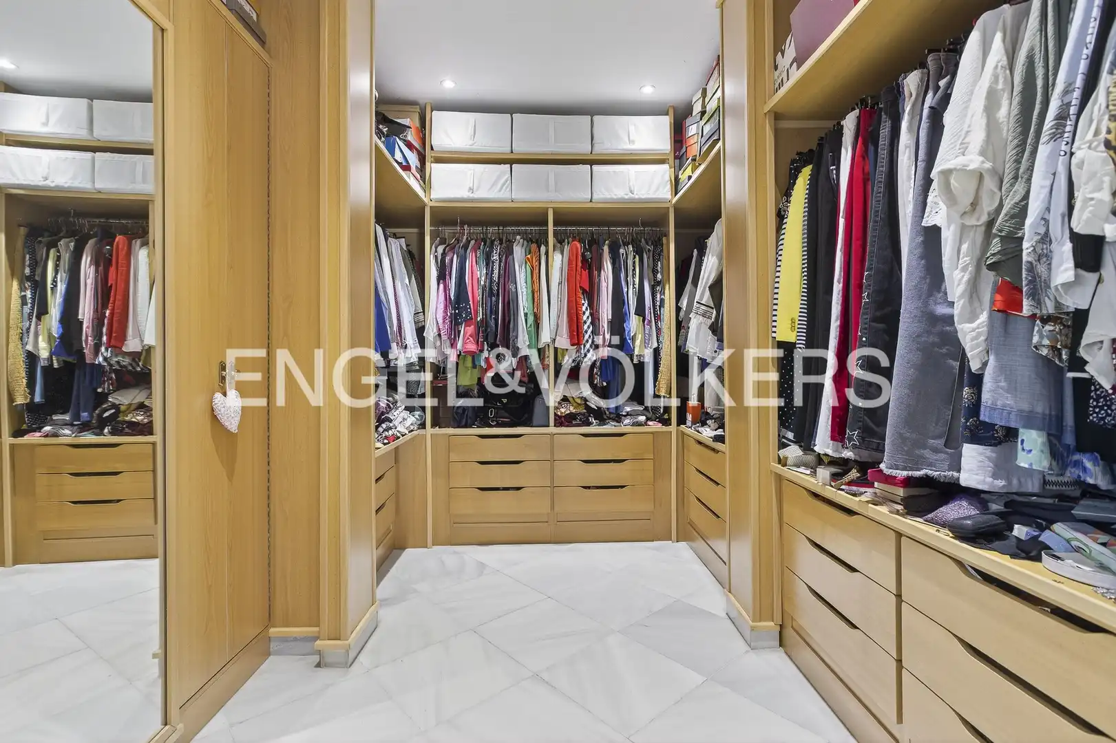 Houses for sale in Dos Hermanas  with Air Conditioner, Heating and Private garden