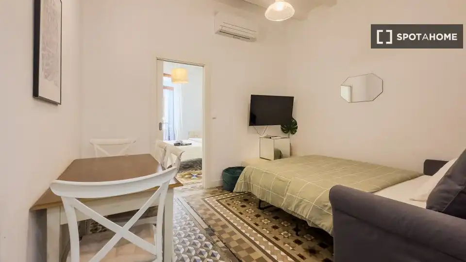 Flat to rent in Ciutat Vella, imagen 2
