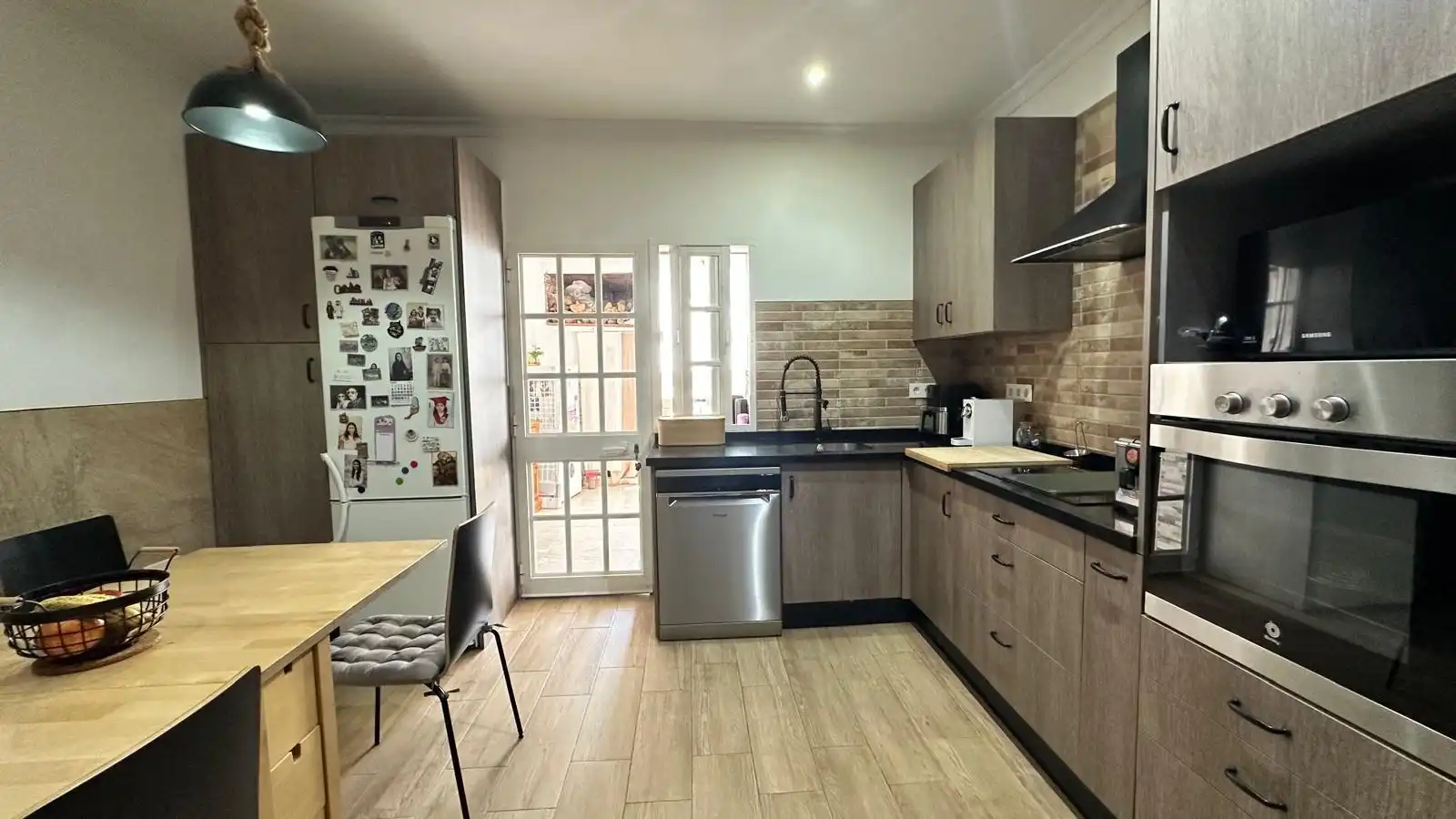 Cuina de Casa adosada en venda en La Línea de la Concepción amb Piscina