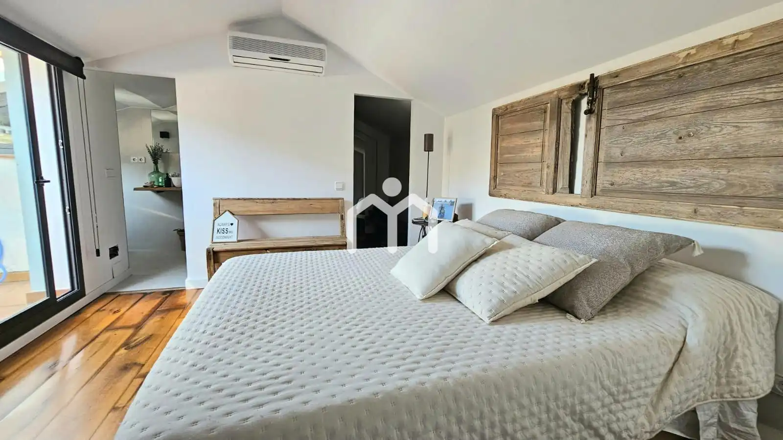 Habitación de Casa o chalet en venta en Premià de Dalt con Aire acondicionado, Calefacción y Parquet