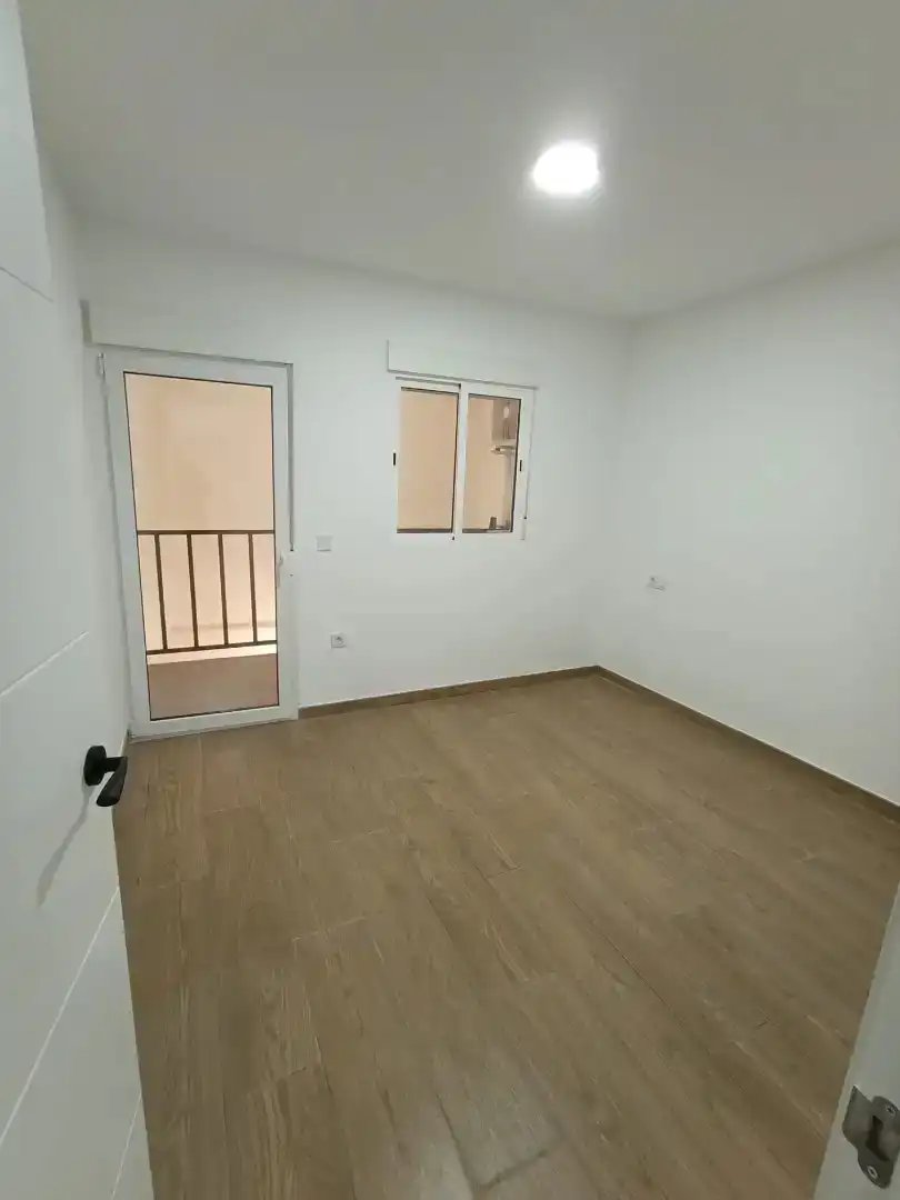 Habitación de Casa o chalet de alquiler en Castellón de la Plana / Castelló de la Plana con Aire acondicionado, Calefacción y Lavadora