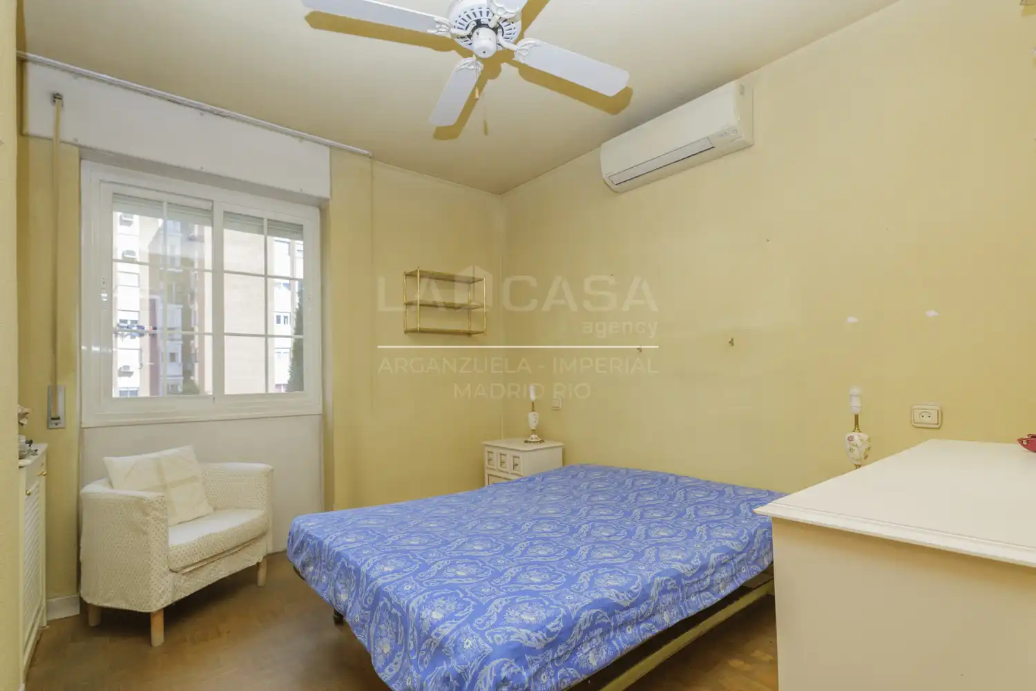 Habitación de Piso en venta en Madrid con Calefacción y Terraza