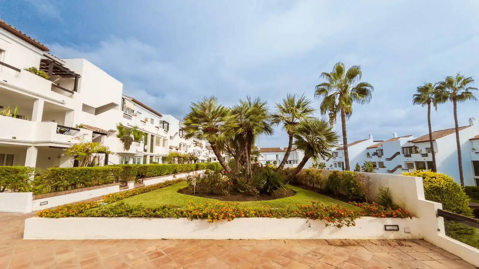 Jardín de Ático en venta en Estepona con Aire acondicionado, Terraza y Amueblado