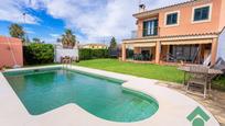 Jardí de Casa o xalet en venda en Algeciras amb Aire condicionat, Terrassa i Piscina