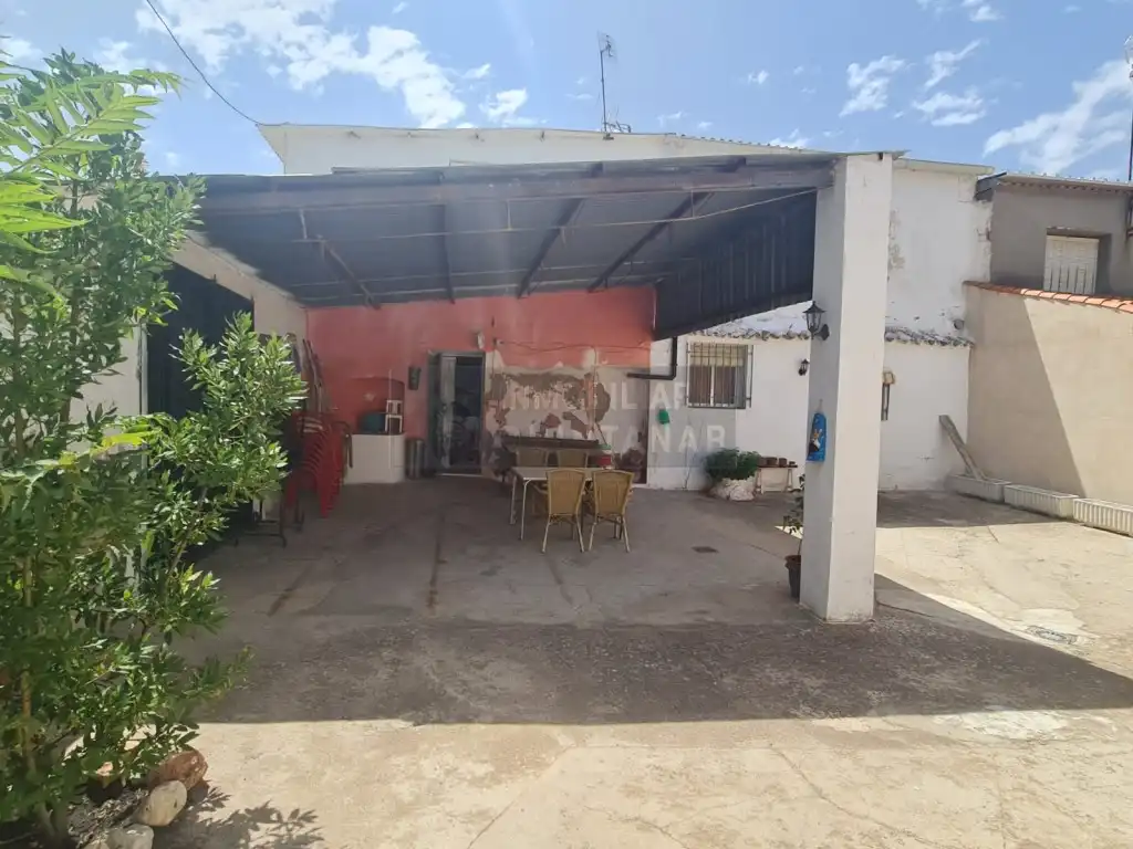 Houses for sale in Calle Gavilanes, Miguel Esteban