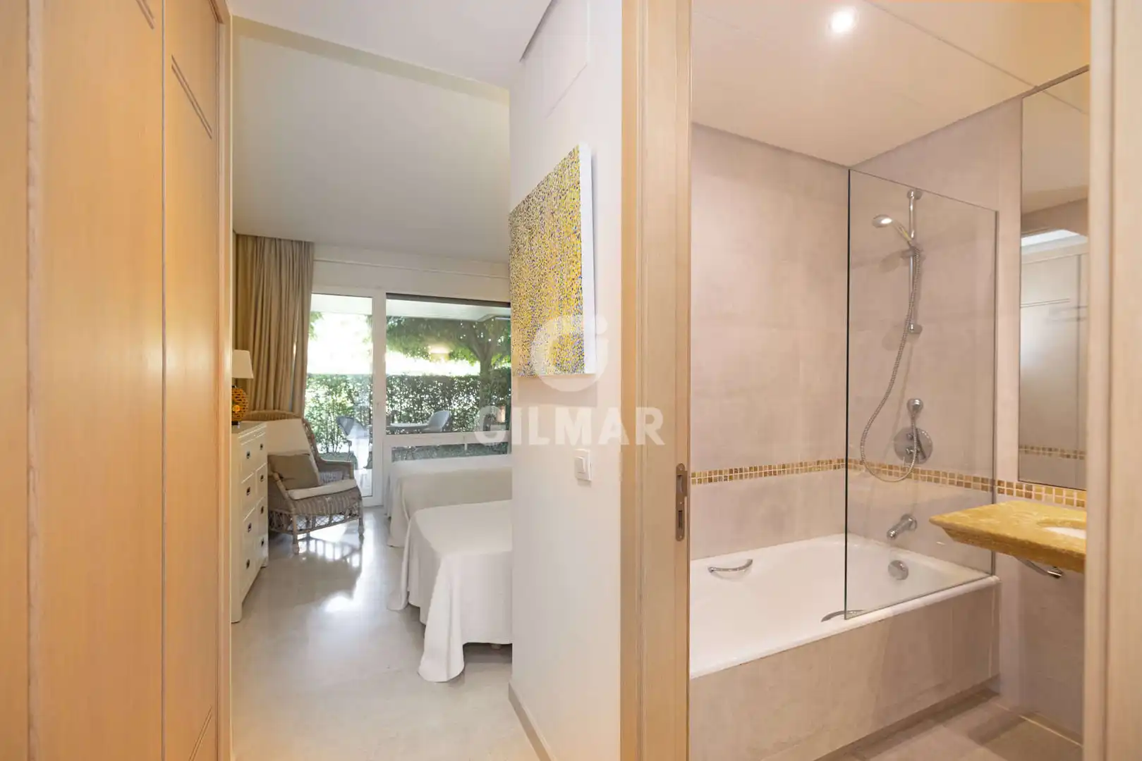 Habitación de Apartamento en venta en Sotogrande con Calefacción, Jardín privado y Trastero