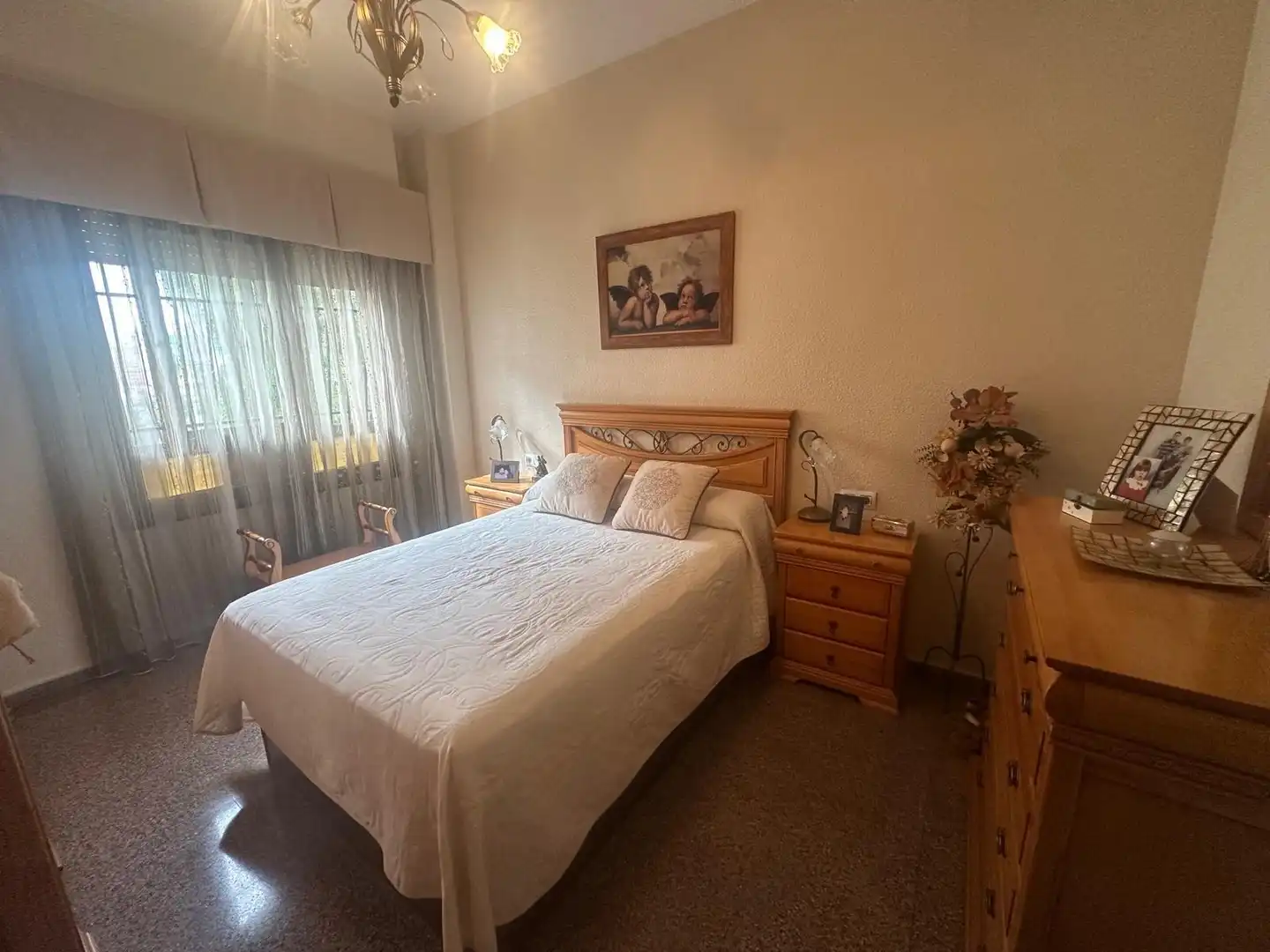 Schlafzimmer von Erdgeschoss zum Verkauf in Elda mit Klimaanlage