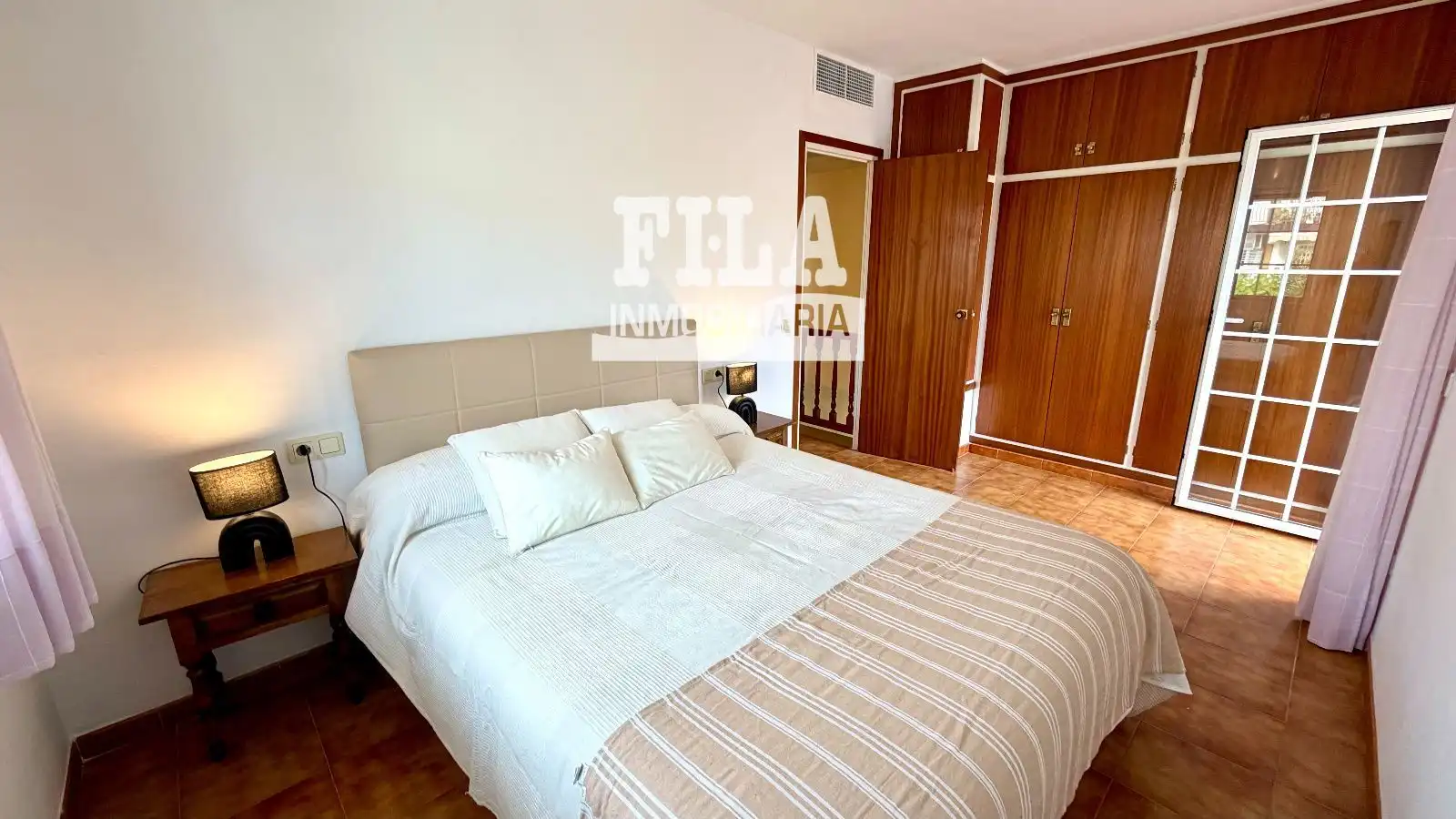 Dormitori de Casa o xalet en venda en Cunit amb Aire condicionat, Calefacció i Jardí privat