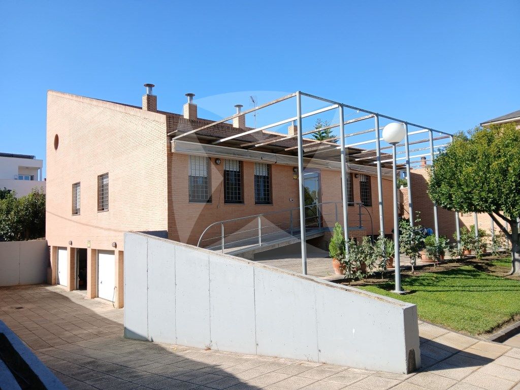 House or chalet for sale in Calle Pantano De La Serena, Las Vaguadas