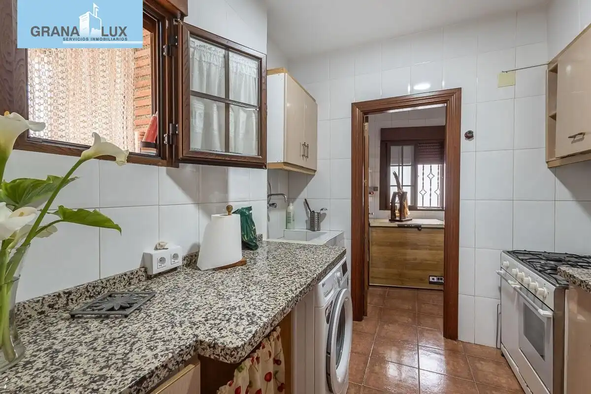 Chalet en venta en Calle de la Virgen del Rocío, imagen 34