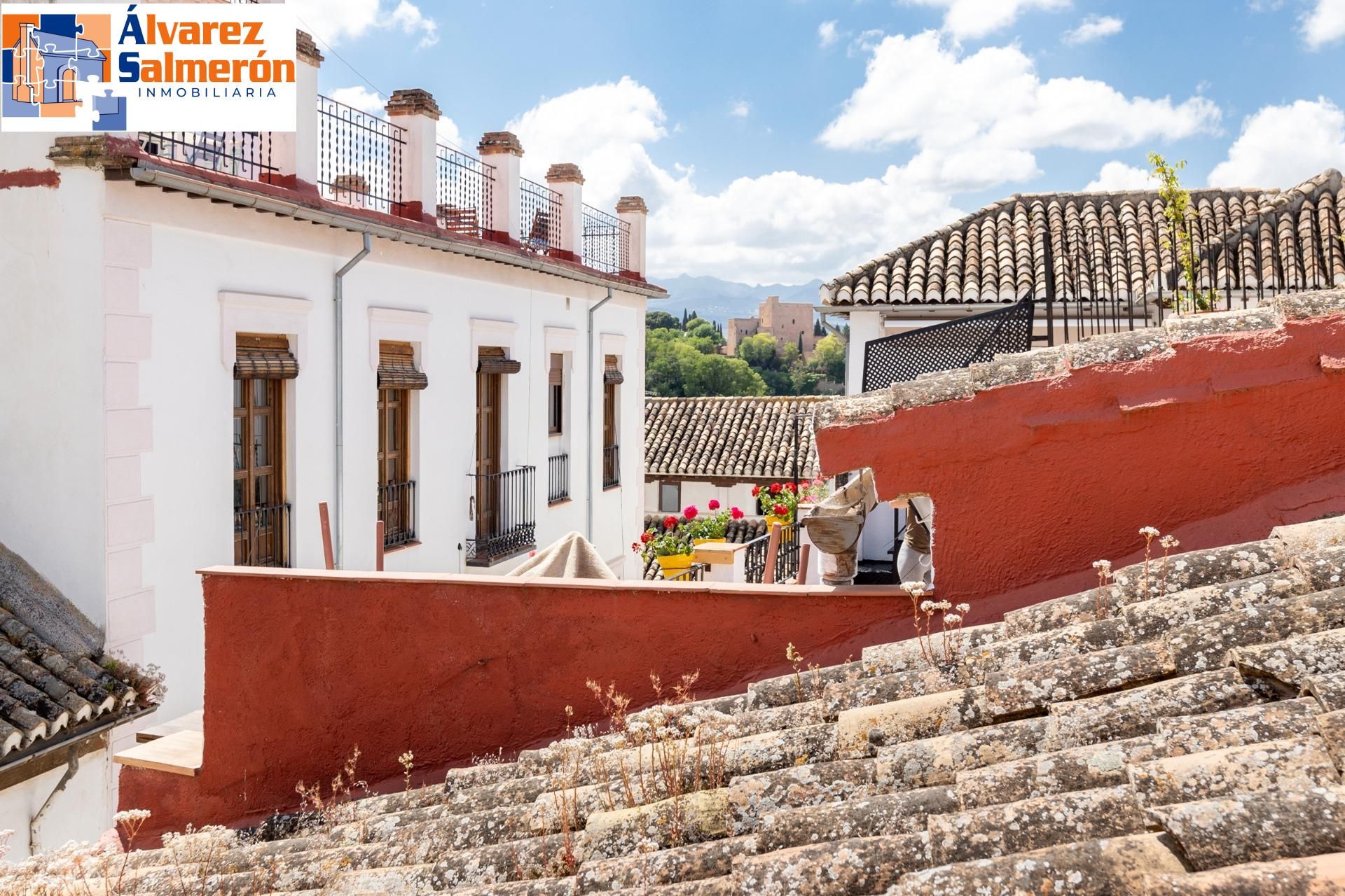 Vista exterior de Casa adosada en venta en  Granada Capital con Calefacción, Terraza y Balcón