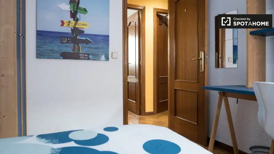 Bedroom of Flat for rent in Alcalá de Henares  with Air Conditioner, Heating and Furnished