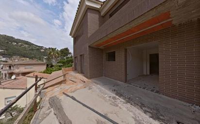 Vista exterior de Casa o xalet en venda en Vallirana amb Terrassa, Traster i Piscina