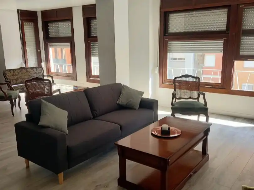 Wohnzimmer von Wohnung zur Miete in Centro