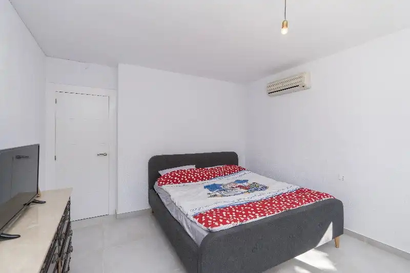 Chalet con piscina en venta en Elviria - Cabopino, imagen 20
