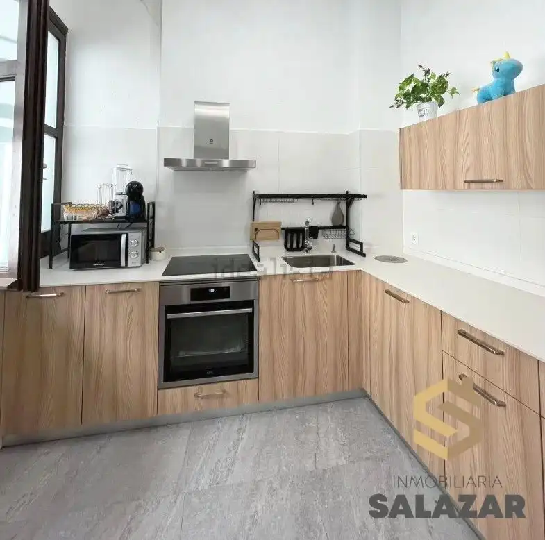 Cocina de Piso de alquiler en Bilbao  con Calefacción y Balcón