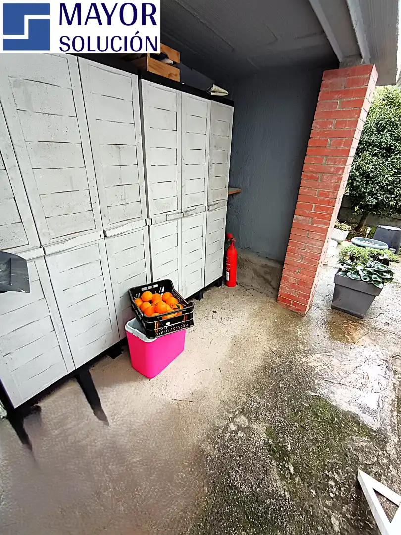 Aparcament de Casa o xalet en venda en Sant Pere de Ribes amb Calefacció, Jardí privat i Terrassa