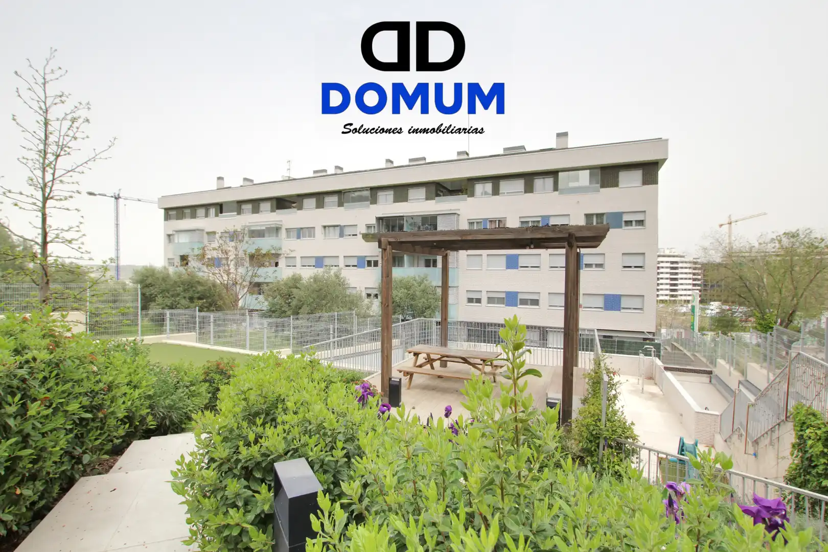 Flat for sale in Avenida del Ejército, Centro