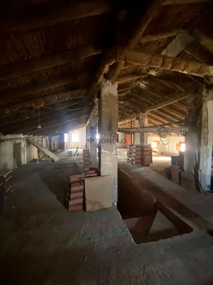 Edifici en venda en Albentosa
