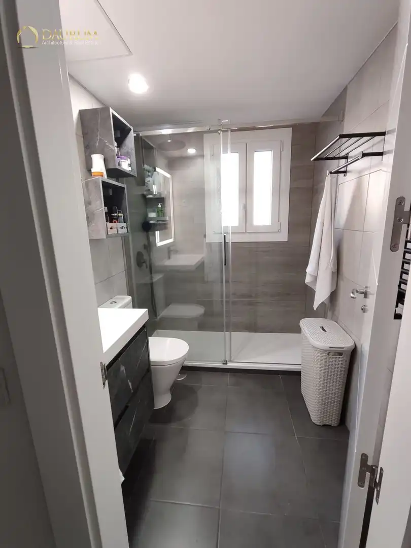 Baño de Dúplex en venta en Alcorcón con Aire acondicionado, Calefacción y Jardín privado