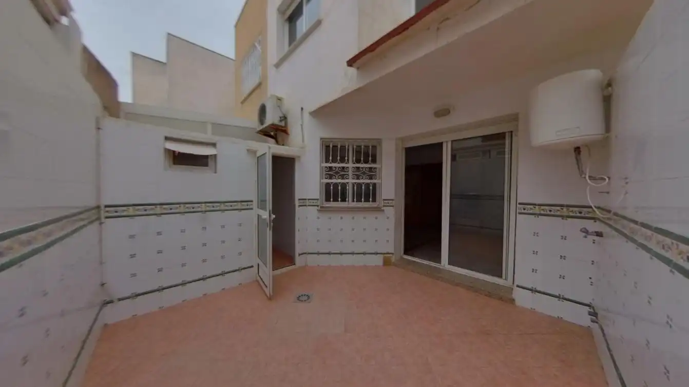 Vista exterior de Casa adosada en venta en Cartagena ciudad