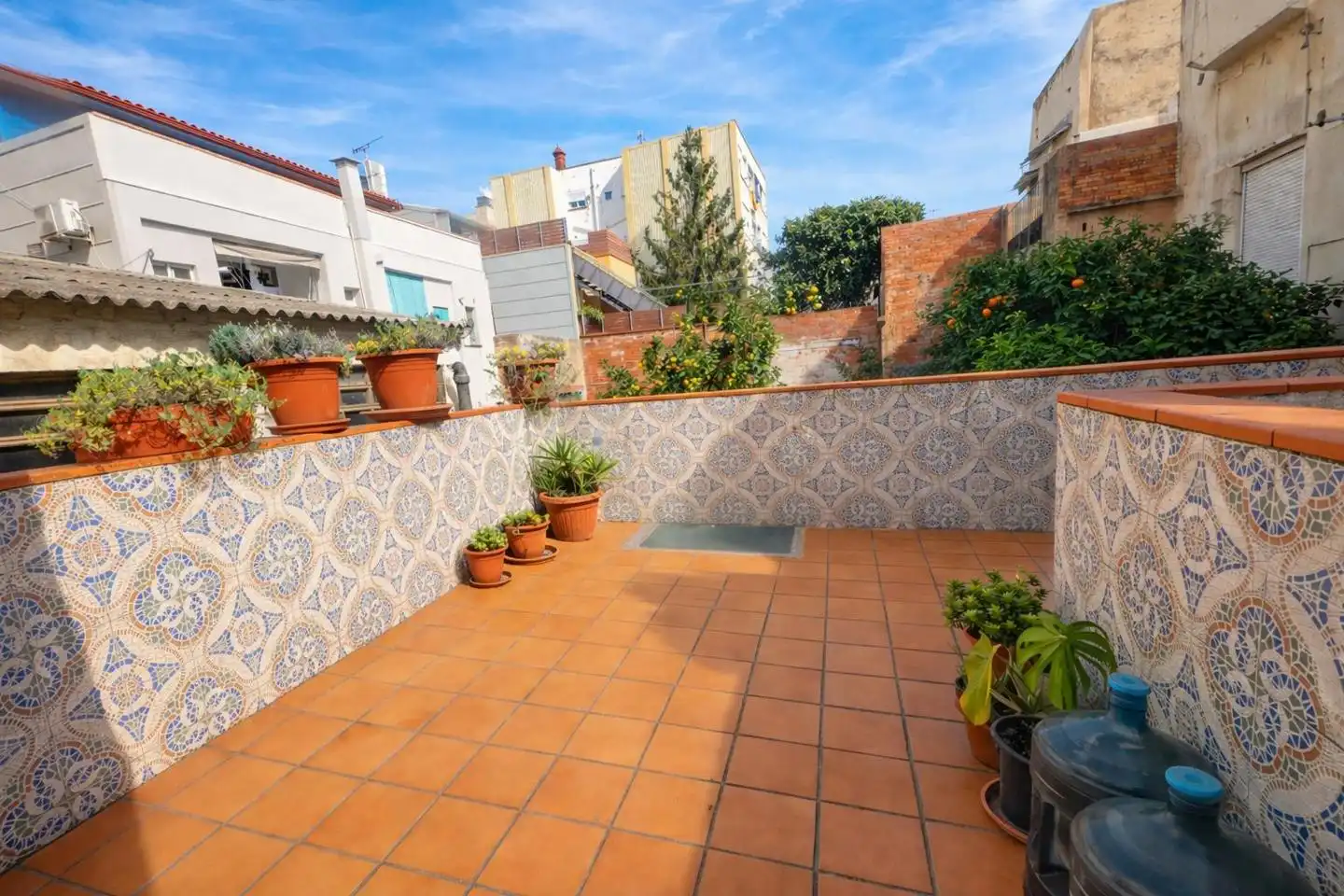 Terrassa de Edifici en venda en Cornellà de Llobregat