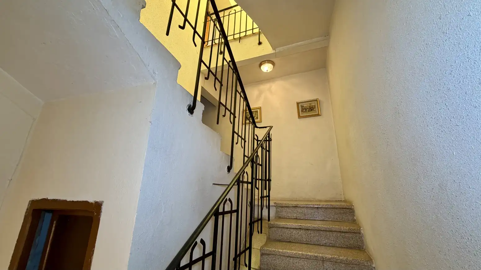 Houses for sale in Allo  with Heating