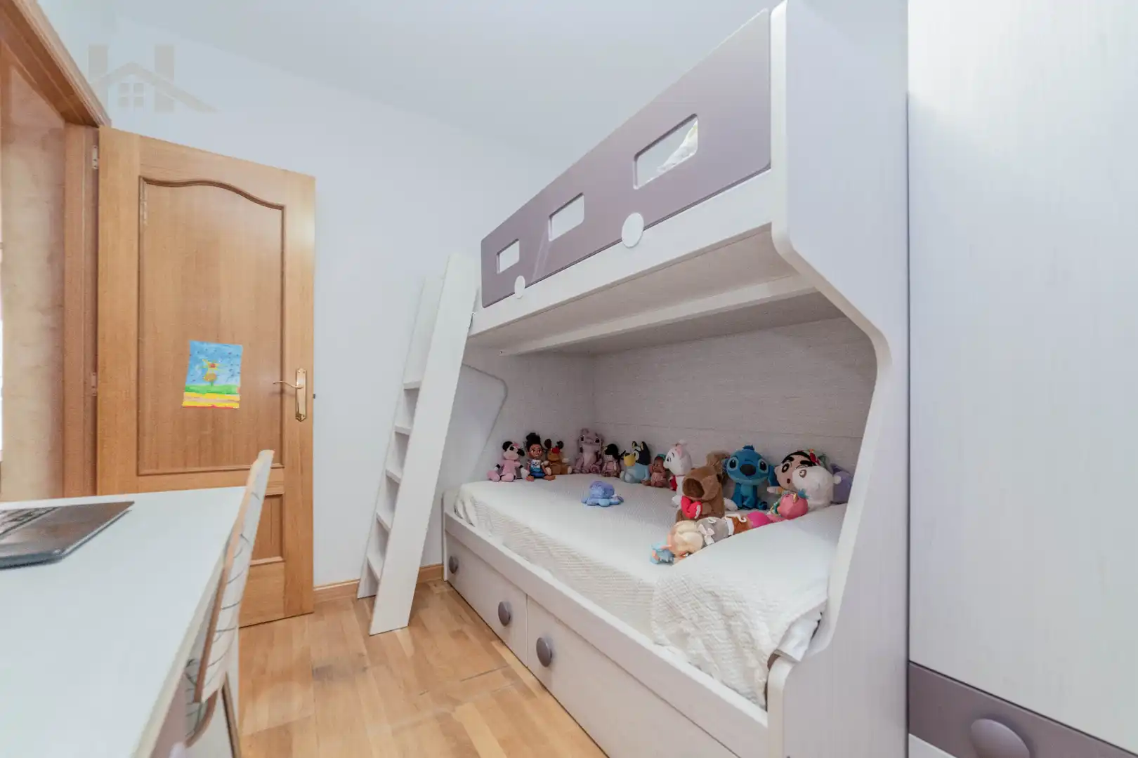 Bedroom of Flat for sale in Leganés  with Air Conditioner, Heating and Balcony