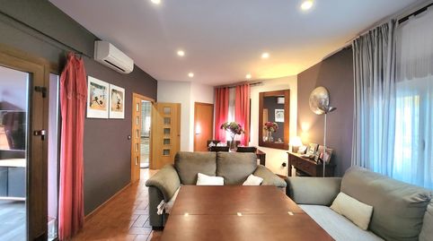 Foto 2 de Casa adosada en venda a Avenida Santa Lucía, 97b, Nueva Alcalá, Alcalá de Guadaira